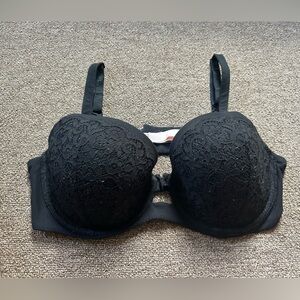 Black Victoria’s Secret Bra